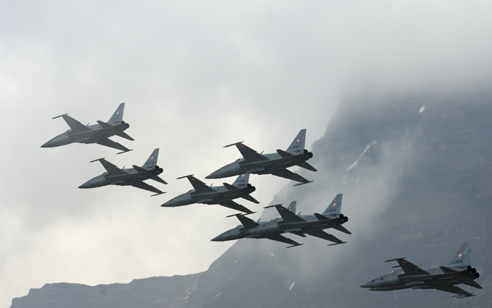 Fliegerdemonstration Axalp 2007 Swiss Air Force