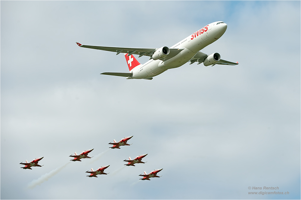 Patrouille Suisse & A-330 Suisse