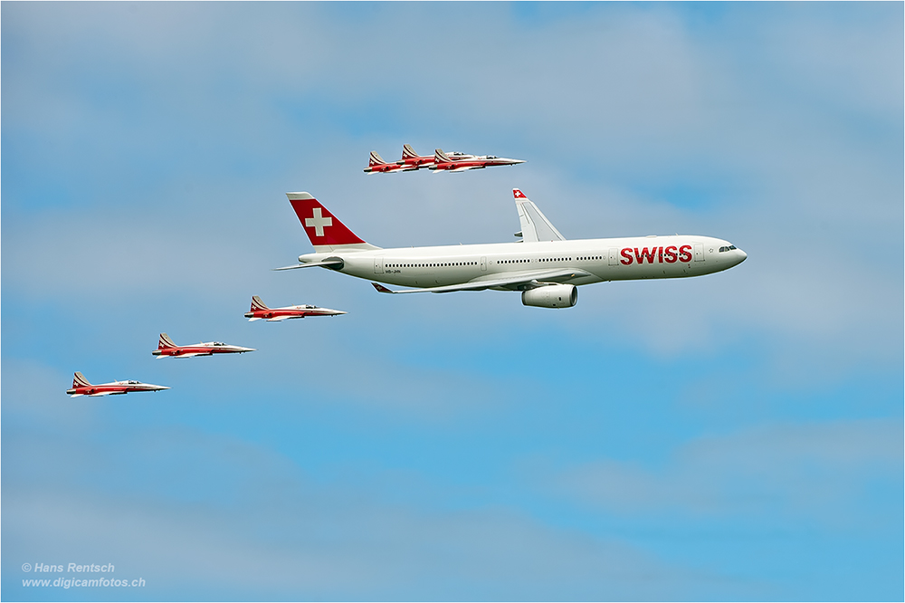 Patrouille Suisse & A-330 Suisse