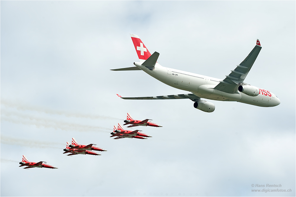 Patrouille Suisse & A-330 Suisse