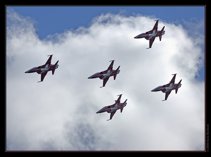 Fliegerdemonstration Axalp-Ebenfluh 2009