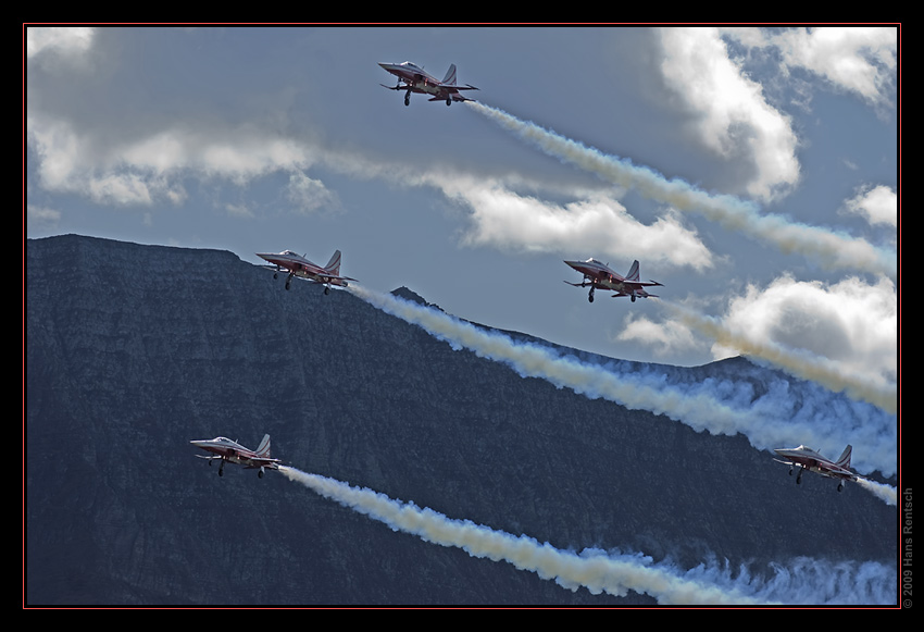 Fliegerdemonstration Axalp-Ebenfluh 2009