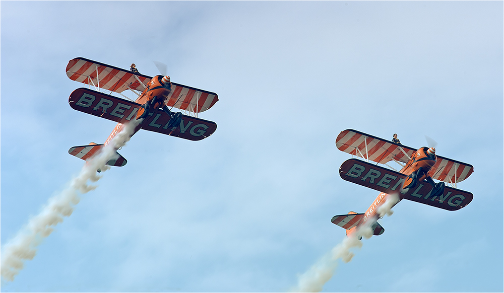 Dittinger Flugtage 2013 / Breitling Wingwalkers