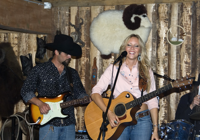 Pauline Reese & High Country, Texas