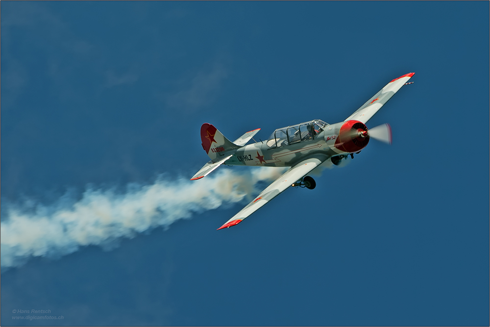 Yak-52